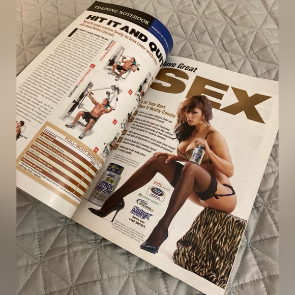 Muscle & Fitness Magazine MAY 2009 Famous Arnold Schwarzenegger Issue! - Picture 12 of 16